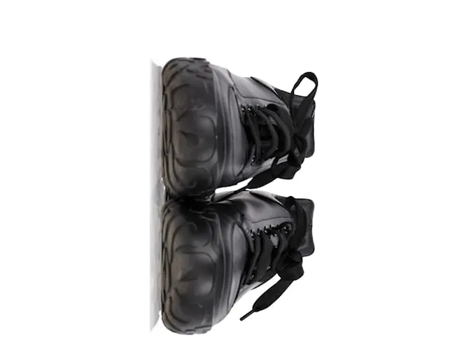 Zapatillas Court Alexander McQueen en cuero negro 